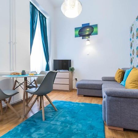 Adele'S Apartment Close To Danube And Fashion Street Budapest Luaran gambar