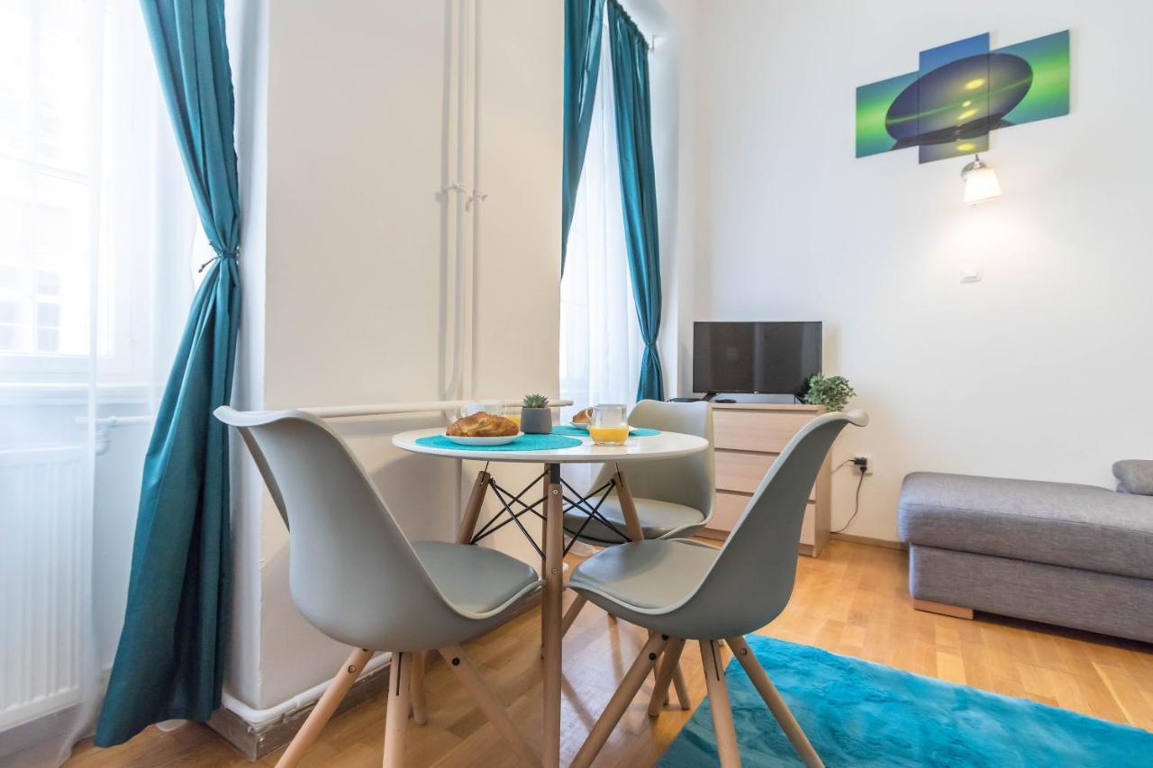 Adele'S Apartment Close To Danube And Fashion Street Budapest Luaran gambar