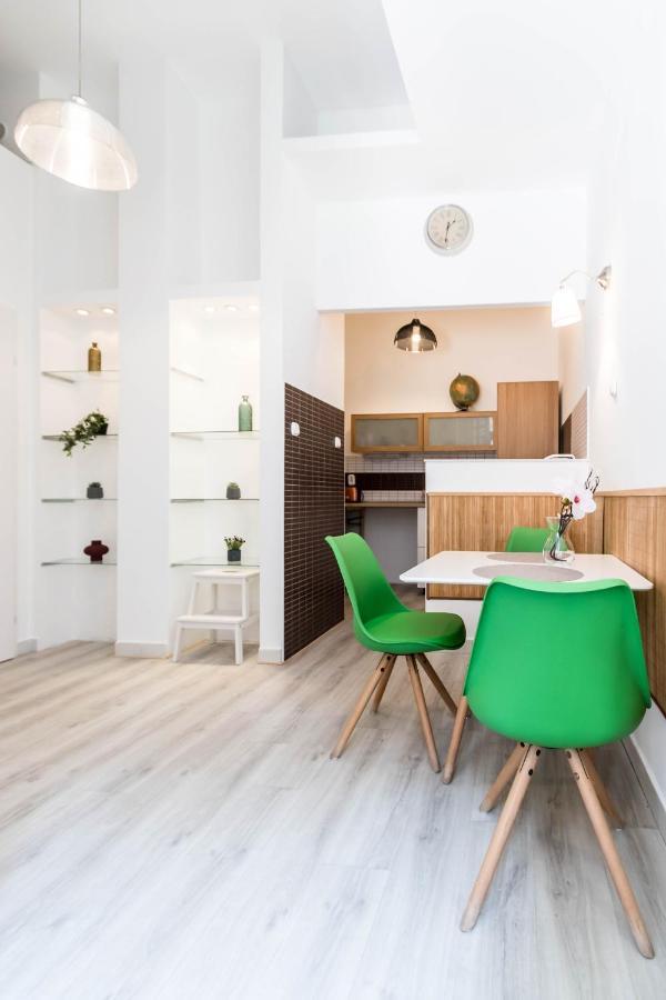 Adele'S Apartment Close To Danube And Fashion Street Budapest Luaran gambar